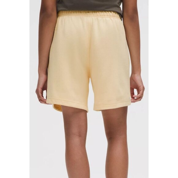 Lululemon Scuba Oversized MR Sz Large 7" Embroidered Shorts W7DEQS  in BTCR  NWT - Picture 2 of 16